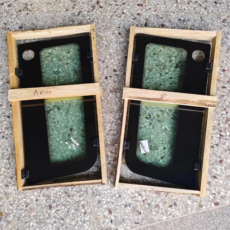 徐工吊车配件驾驶室门后小玻璃 老南汽驾驶室使用 25k5-1 25k5d等 - 图1