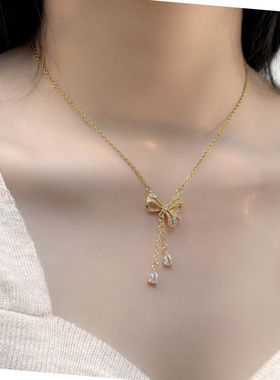 轻奢蝴蝶流苏锆石钛钢锁骨链