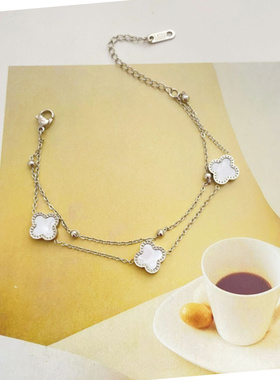 四叶草钛钢手链女简约转运珠