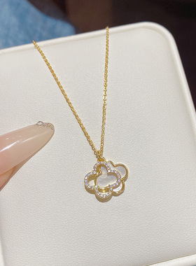 新款小众简约白贝母四叶花项链