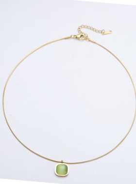 简约轻奢金色方形绿锆锁骨链