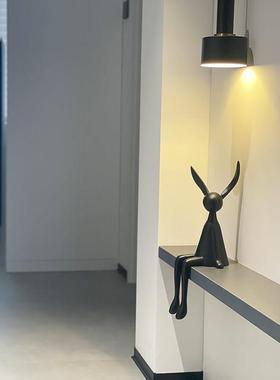 兔子坐姿摆件极简创意客厅玄关电视柜酒柜样板间展示柜桌面装饰品