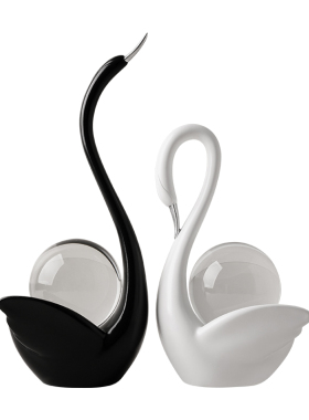 创意黑白天鹅酒柜装饰品摆件家居饰品客厅电视柜玄关乔迁新居礼品