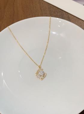 [冰轮*金]微镶锆石月亮可旋转吊坠项炼小众精致时尚高级感百搭