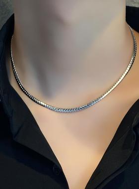 钛钢项炼男轻奢高级感锁骨炼短款素炼银色不掉色男生小众吊坠饰品