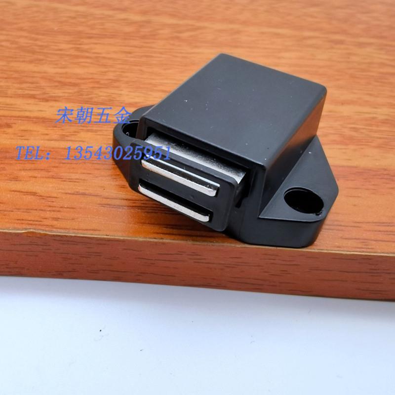 检修口隐形门免拉手按弹磁吸黑色反弹器单双门整体橱柜强碰按压式 - 图1