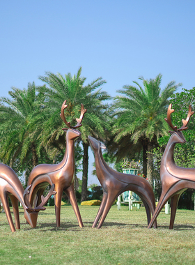 户外玻璃钢鹿雕塑公园草地动物景观装饰售楼处小区白色梅花鹿摆件