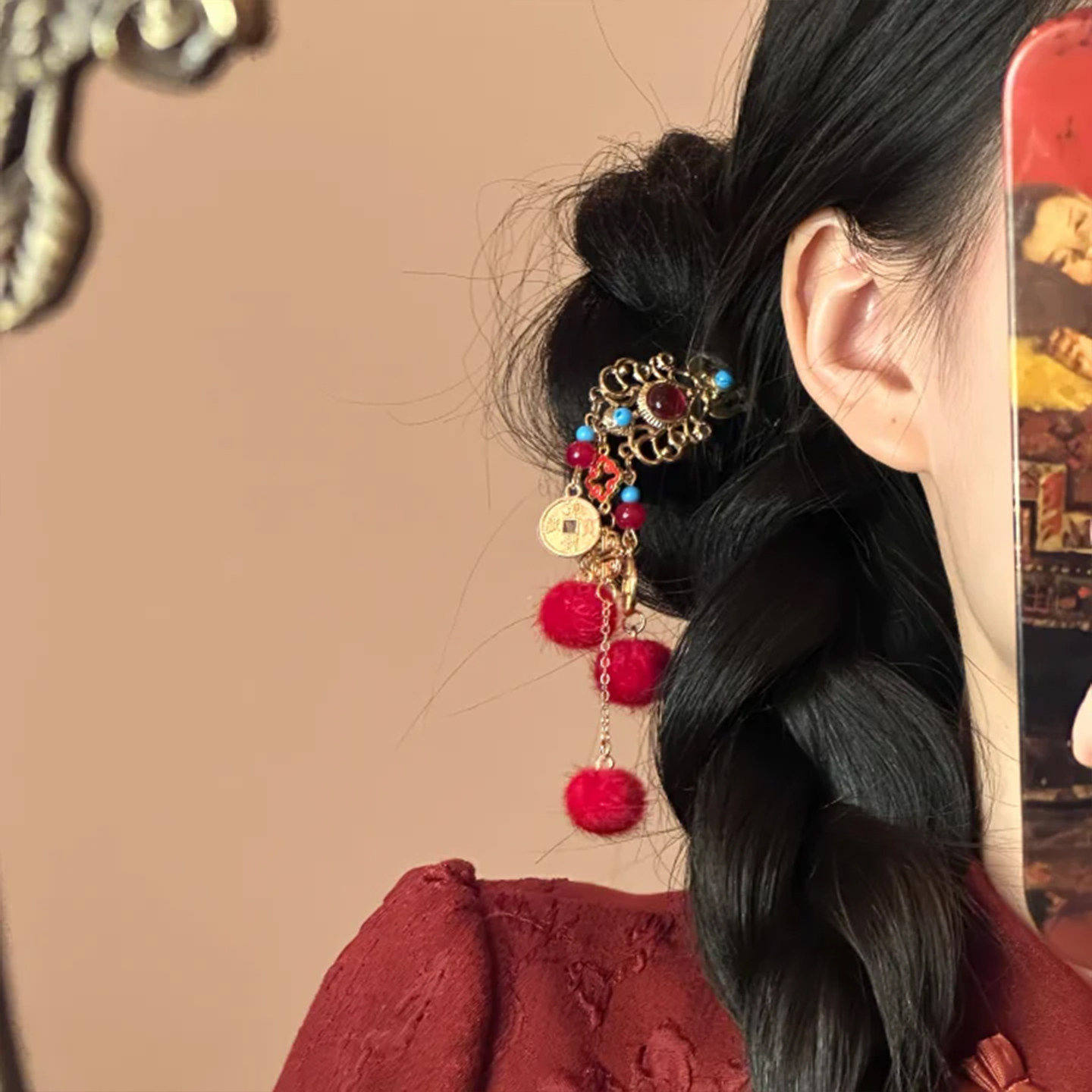 「邵锦年华」红色毛球国风流苏发簪新中式盘发步摇新年发钗发饰,淘宝优惠券,粉丝福利购,淘宝优惠卷