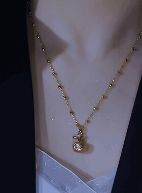 ChicDivas女装优品平安果项链女时尚个性水果吊坠锁骨链轻奢优雅