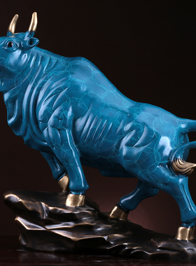 皇轩铜牛摆件生肖牛华尔街牛彩铜牛摆件牛气冲天办公室桌面装饰品