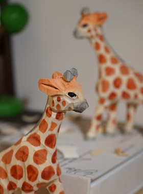 长颈鹿手工木雕小摆件卡通动物公仔桌面摆放装饰品送儿童学生玩具