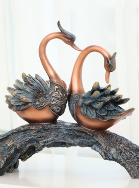 北欧创意情侣天鹅摆件家居饰品客厅酒柜装饰品摆设结婚礼物工艺品