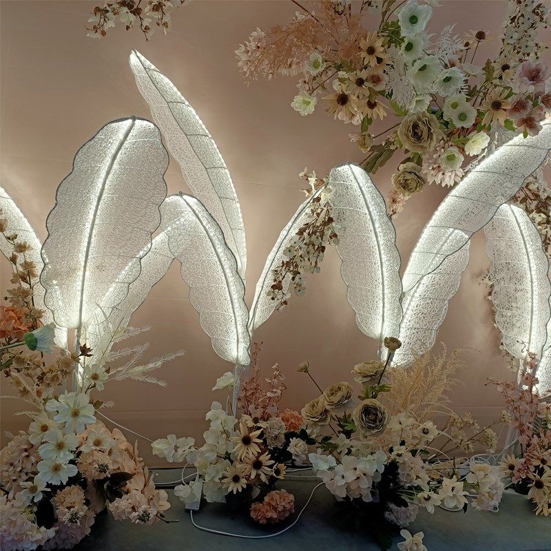 婚庆装饰道具 发光芭蕉叶羽毛灯蝴蝶灯 婚礼路引创意舞台背景花架,淘宝优惠券,粉丝福利购,淘宝优惠卷