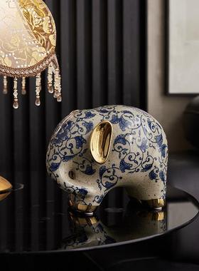 手绘青花瓷陶瓷大象新中式电镀金色客厅玄关摆件家居装饰品高级感