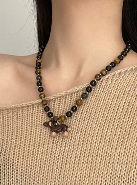 复古虎眼石串珠腊肠狗吊坠项链女