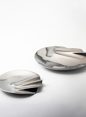 现代简约陶瓷电镀银色果盘摆件样板房间售楼处客厅茶几托盘装饰品