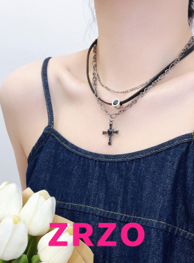 叠戴风~黑色十字架颈链