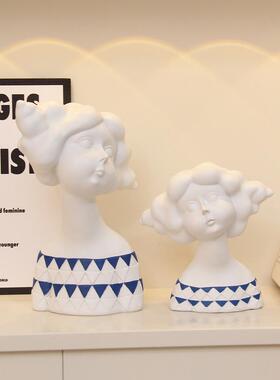 创意树脂Simura字符酒柜装饰现代极简主义客厅，办公室，家庭装饰