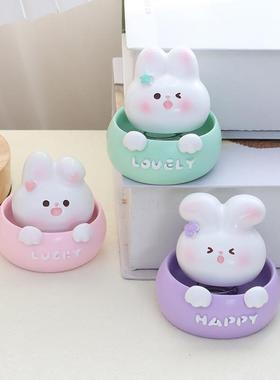 创意萌兔摇头摆件可爱小兔子蛋糕汽车工位桌面装饰品儿童女生礼物