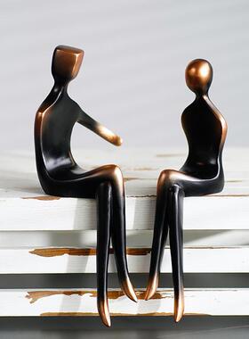 现代简约抽象人物情侣雕塑桌边摆件售楼处客厅家居电视柜玄关装饰