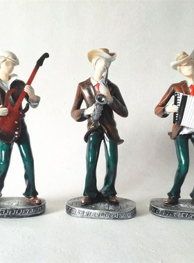 家居软装饰品现代简约创意电视柜酒柜格子音乐运动人物办公室摆件