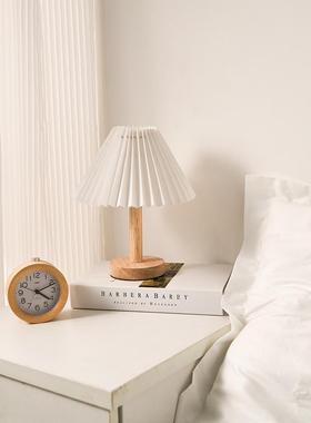 采购网红褶皱灯照片道具小物件斯堪的纳维亚家具装饰品覆古台灯B&
