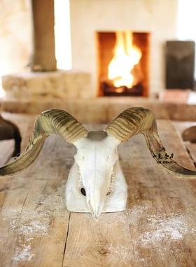 蒙古餐厅装饰木架镶钻羊头骨标本天然真羊头工艺品牛羊头挂饰摆件