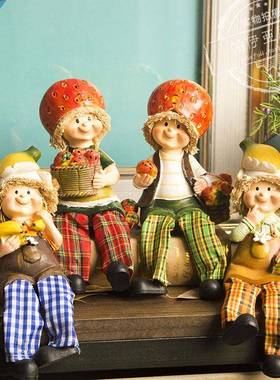 田园庭院花园阳台客厅电视厨房装饰草莓南瓜吊脚娃娃家居树脂摆件