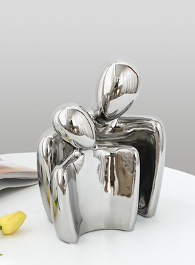 北欧轻奢拥抱情侣人物摆件简约创意艺术客厅玄关电视Y柜家居装饰