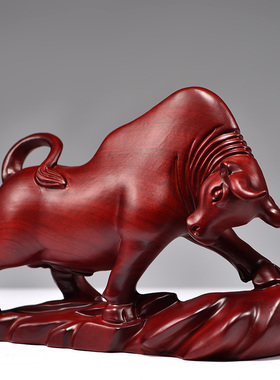 红木牛摆件红色木牛中式实木雕刻木质华尔街牛客厅装饰送礼工艺品