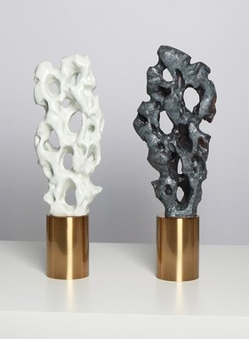 现代白色手工太湖石金属底座摆件隔断玄关博古架样板间书房摆件设