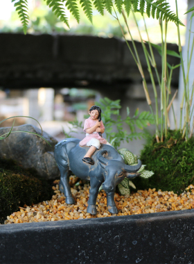 牛年冲天小水牛摆件微景观动物装饰品花盆庭院假山流水盆景配件