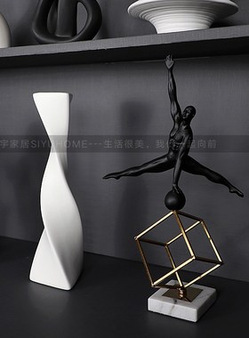 北欧风样板间高级感家居装饰品书房书架酒柜电视柜创意工艺品摆件