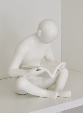 展厅软装现代简约样板间家居轻奢高级感书书房柜书架饰品创意摆件