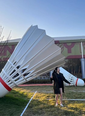 户外大型羽毛球雕塑羽毛球馆装饰美陈公园广场体育馆X球拍模型摆