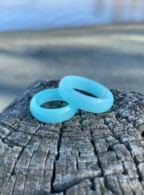 发光水色树脂戒指 树脂戒指 蓝色树脂戒指 情侣戒指套装