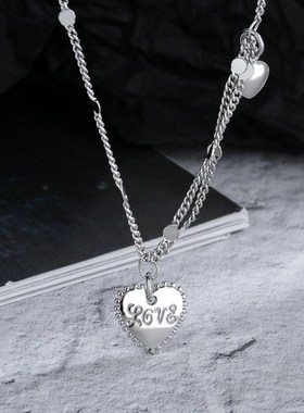 字母爱心项链轻奢小众2023年新款网红锁骨链设计感颈链精致配饰