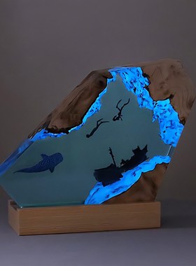 家居饰品卧室办公室桌面沉船鲨鲸海洋艺术摆件礼物实木树脂小夜灯