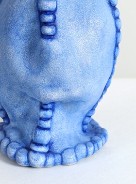现代简约抽象几何扭曲泥石流造型陶瓷摆件轻奢小众牛仔蓝色花瓶