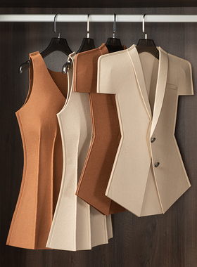 衣帽间摆件全屋定制展厅衣柜装饰品组合样板间轻S奢软装毛毡道衣