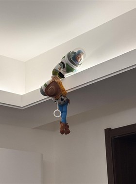 新家的个快递巴斯光年救援胡迪装饰客厅吊顶挂件布置