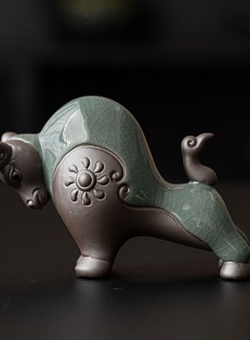 牛气冲天陶瓷哥窑牛摆件招财家居客厅博古架装饰品生肖牛礼品摆设