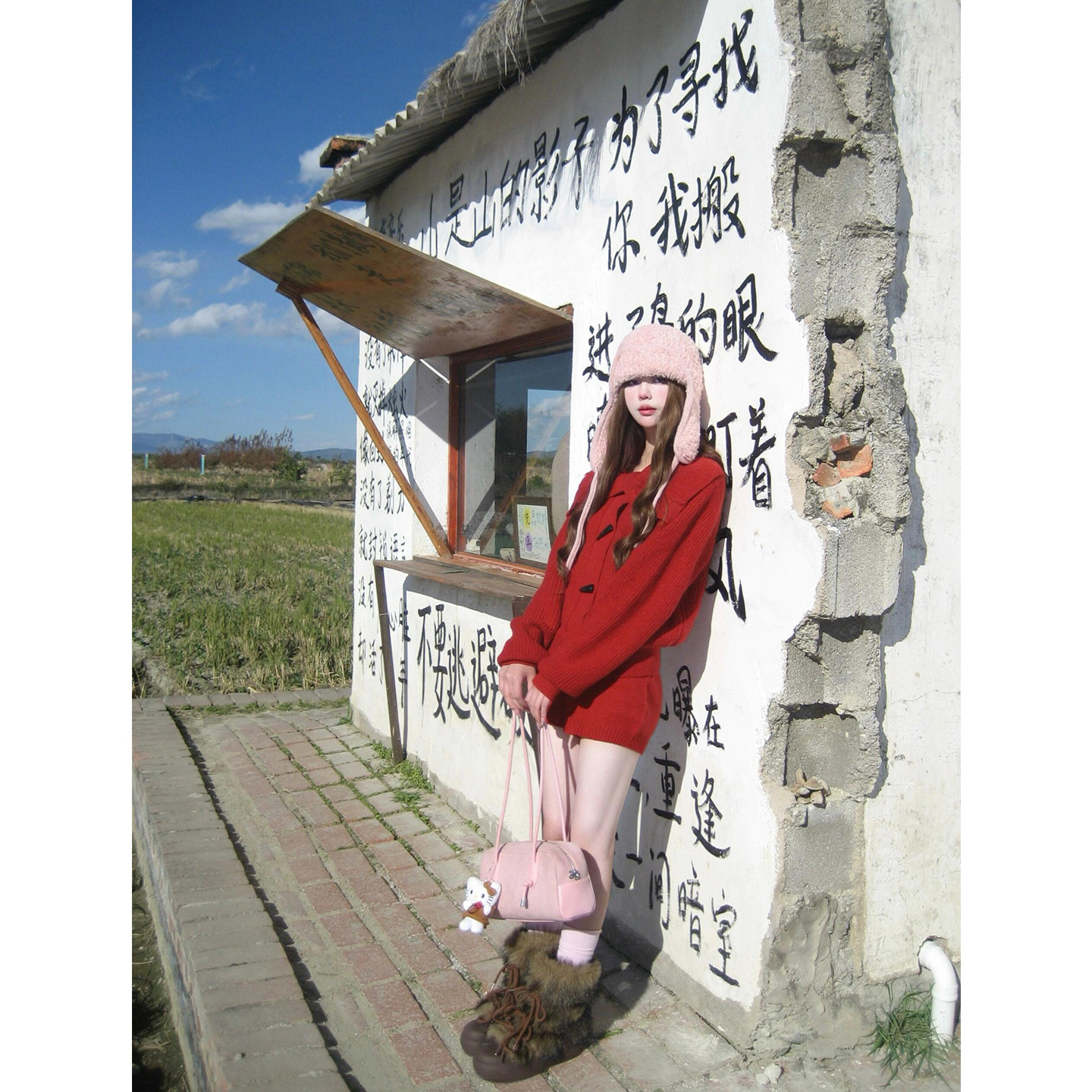 温柔甜美风大翻领软糯短款牛角扣毛衣外套女红色高腰针织短裤套装,淘宝优惠券,粉丝福利购,淘宝优惠卷