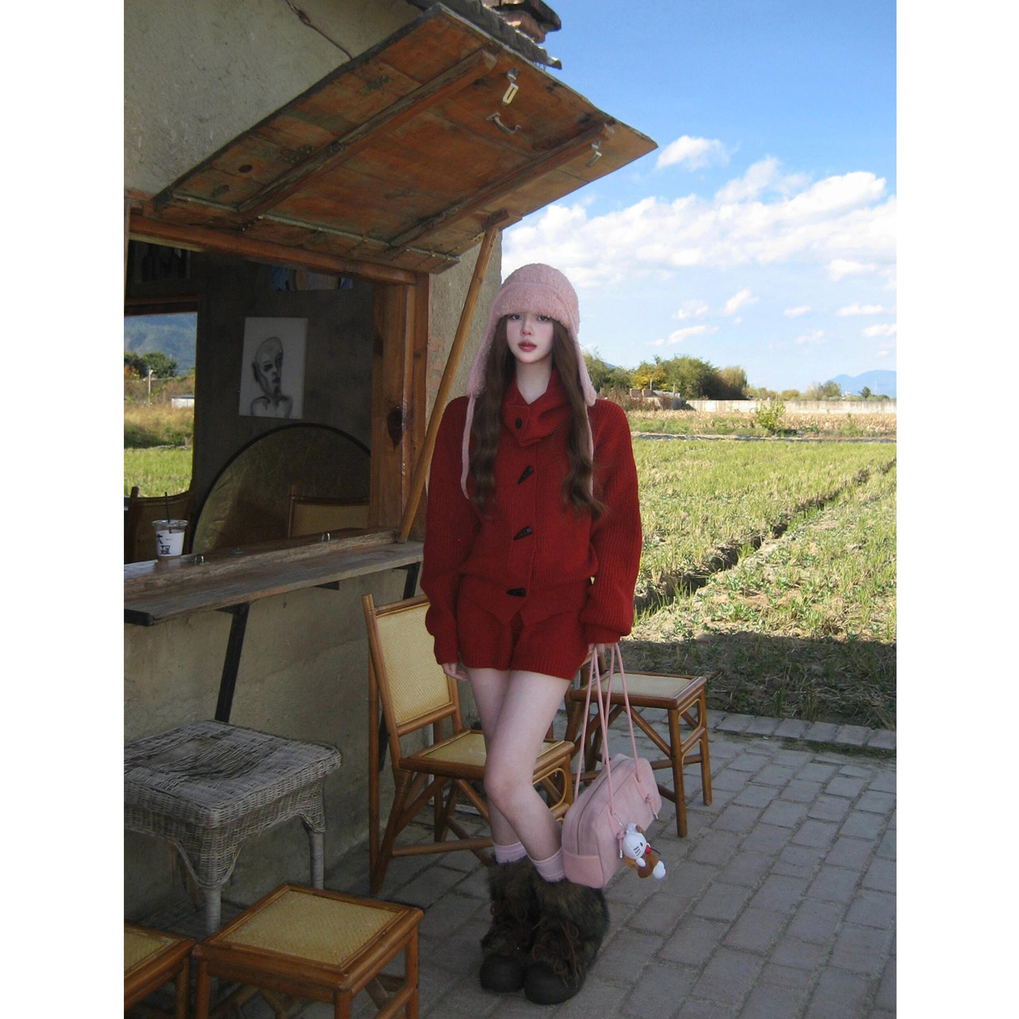 温柔甜美风大翻领软糯短款牛角扣毛衣外套女红色高腰针织短裤套装,淘宝优惠券,粉丝福利购,淘宝优惠卷