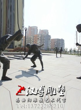 玻璃钢雕塑童趣主题雕塑小孩喂小鹿吃草雕塑户外广场公园景观雕塑