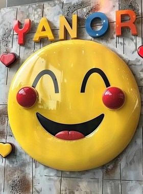 大型玻璃钢e卡通雕塑定制IP形象吉祥物公仔网红街商场公园大型摆