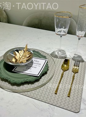 现代法式轻奢绿色系餐具组合套装绿花边盘M金色英文字母水晶餐盘