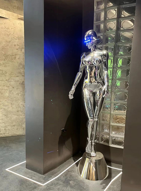 空山基机械姬雕塑艺术装饰摆件电镀客厅酒吧网红打卡拍照餐厅落地