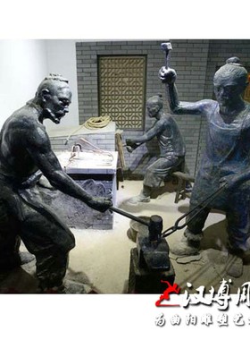 民俗文化小品传统手工艺打铁匠冶铁雕塑玻璃钢铸铜人物雕像订制做
