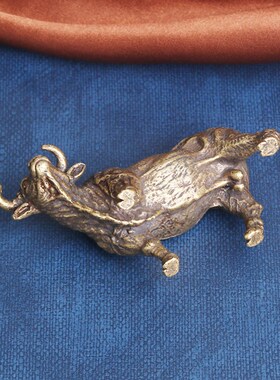 黄铜复古招财牛小摆件纯铜实心生肖牛财牛茶宠手把件铜牛挂件